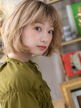 カバーヘア ブリス 上尾西口店(COVER HAIR bliss) ■ホワイトブロンドハイトーンカラー抜け感ボブ401上尾10代20代