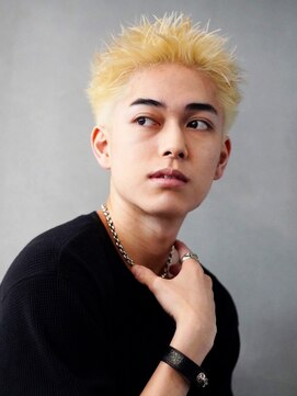 フィフス トウキョウ (fifth TOKYO) ハイトーンとも相性の良いスパイキーショートスタイル