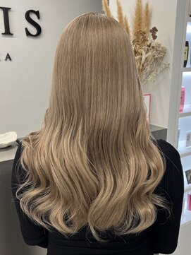 ラピステン 福岡天神 大名店(Lapis) ブリーチ/ハイトーン/ミルクティーベージュ/ハニーベージュ