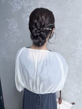 コトナ(kotona) 【シニヨンパーティーヘア】カチモリアップヘアハーフアップ渋谷