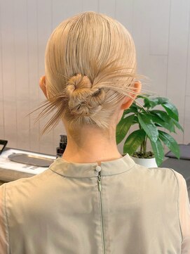 アルバム 新宿(ALBUM SHINJUKU) ハイトーンブリーチ韓国ヘアおくれ毛_ba581051