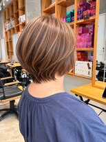 アルトル 池袋2nd(altru)&nbsp;◇大人40代50代60代ショートボブ丸みショート白髪ぼかし