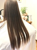 ユーフォーヘアー(U for hair)&nbsp;手触り最高サラツヤストレート