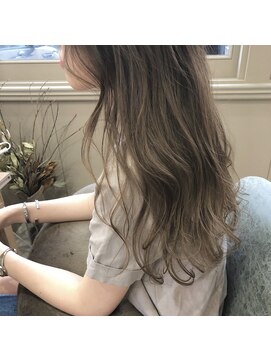 ヴィヴェンテ(VIVENTE.) ロングカーキベージュ