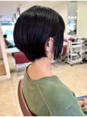 ショートボブ