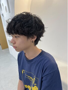 エマン(AIMANT) シャドウパーマ