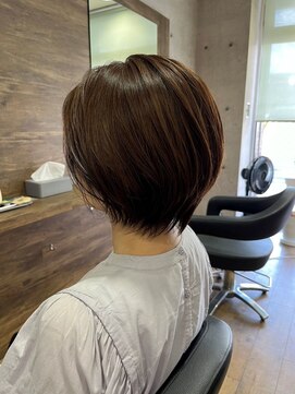 ベル(Bell) 30代/40代/50代/小顔ショートボブ