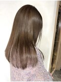 イメチェン/ホワイトブロンド/外ハネボブ/美髪/ショートボブ