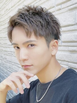 ハレ ヘアサロン(Hale hair salon) 【Hale】ブルーブラック/スパイキーショート/フェザーパーマ原宿