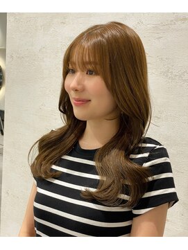 ラフトウキョウ 浜松(RAF TOKYO) オリーブベージュで透明感