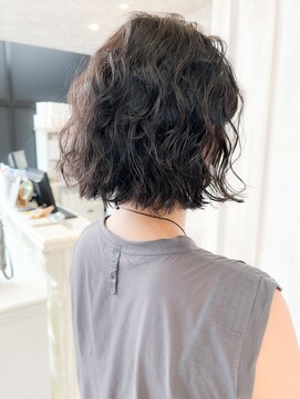 キャアリー(Caary) 福山市パーマ20代30代40代50代人気Caaryウェーブ大人ボブ