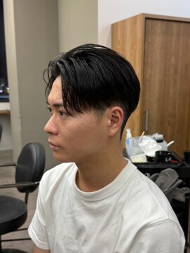 リッチブランドアンドコー(Rich Brand&Co) センターパート/ニュアンスパーマ/韓国/フェーザーパーマ/眉毛