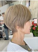 表参道酸性ストレート髪質改善ショートボブアッシュベージュ60代