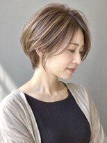 アイシー 関内(ICY)&nbsp;(ICY土屋)大人白髪ぼかしハイライト×ショートボブ