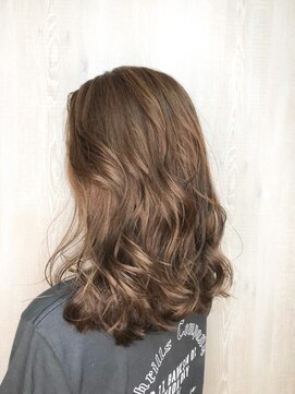 オアシス ガーデン 大船店(Oasis GaRDEN) ベージュ×ロブ