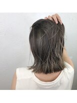 ループ(LOOP) コントラストのある外国人風ハイライト