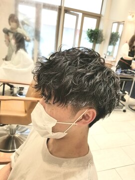 アピッシュココ(apish coco) ２ブロ×波巻きスパイラルパーマ