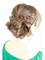 アマンヘアーイースト 吉祥寺東口店(Aman hair-e)&nbsp;編み込み入り下めアップ【Aman hair 吉祥寺】