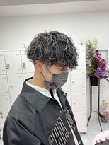 キャンディ 横浜(CANDY)&nbsp;【岸本泰芽指名】刈り上げマッシュ、白メッシュ、波巻きパーマ