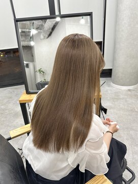 イリ 大阪(ili) 【中平亞聖】ナチュラルベージュ