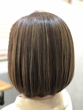 ランポ(Lampo) ハイライトヘア