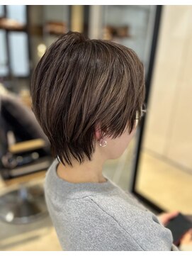 ニーイチイチ(211) 美髪/ベリーショート/似合わせカット