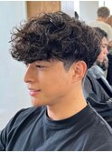 スペインカールスパイラルパーマツイストパーマフェード短髪