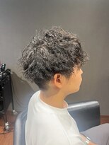 ビーダンディー(Bee dandy)&nbsp;ビジネスツーブロックショート ツイストスパイラルパーマ