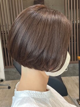 アトリエコア(Atelier Coa) 顔周りレイヤーカットくびれヘアミルクティーベージュカラー