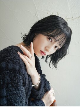 マセナ(Masena) 2.30代大人くびれボブ×艶感ブルーブラック