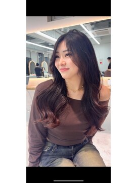 ロンドルピナス 小倉(Lond Lupinus) ブルーブラック/ワイドバング/美髪のススメ/外ハネボブ/北九州/