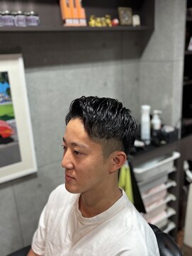 グロウヘアワークス(grow hair works) ツーブロックスタイル