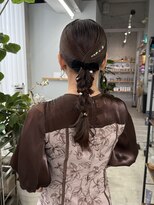 ウーフ(U-fu) 編みおろしアレンジ/結婚式ヘア/ヘアアレンジ/結婚式アレンジ