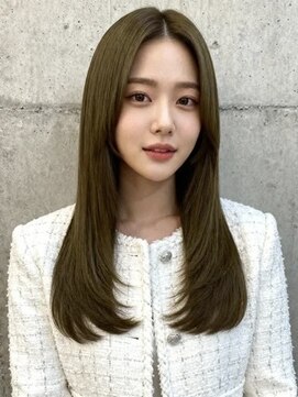 レイヤーカット H 大阪梅田 女性専用サロン 韓国レイヤーカット ミディアム成人式髮型シルバーアッシュ髪型ショート40代髪型