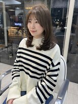 オブヘアージユウガオカ(Of HAIR Jiyugaoka)&nbsp;ミディアムレイヤー×オリーブベージュ