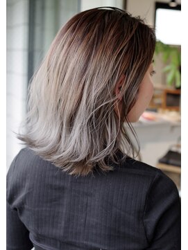 ザ オーダー(THE ORDER) 【ＴＨＥＯＲＤＥＲ】外国人風ホワイトバレイアージュ