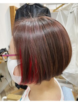 クート 北浦和(ku-to) ブリーチ+インナーカラーに赤ハイライト×白髪染めも人気◎