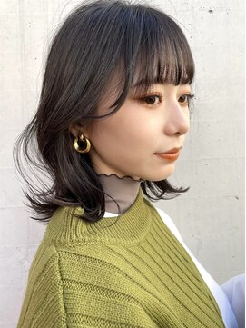 ビュートリアム 南青山(BEAUTRIUM) くびれミディアムレイヤー ふわっと清楚レイヤー 表参道20代30代