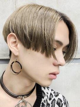 オーシャントーキョー ホワイト 原宿(OCEAN TOKYO WHITE) ハイトーン　センターパート　メンズ　金髪