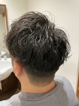 ゼノンユニガイ(ZENON uni GUY) 刈り上げツーブロック×ツイストスパイラルパーマ