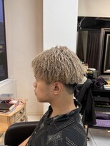 アイズ 海老名(AIZU) ツイストスパイラルパーマ ブリーチ ダブルカラー 波巻き