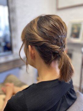 ラヴィアンローズ(La vie en rose) まとめ髪