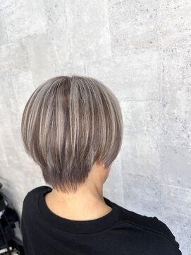 スキル 石岡(SKILL) ニュアンスカラー/ハイトーンカラー/大人ショート/メンズライク