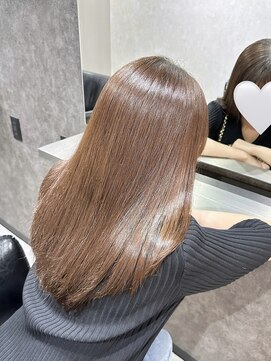 エースヘアー(A.hair) ミルクティーブラウン/低めレイヤー/髪質改善トリートメント