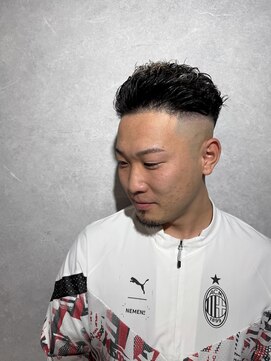 ザ フェイト(THE FATE) 王道スキンフェード極道パーマ　【神田】【理容室】