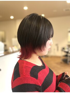 オーダイム(ou' dime) ショートブリーチインナーカラーイヤリングカラーボブ髪質改善