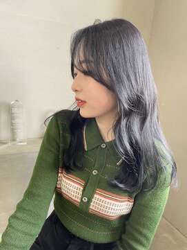 シアン(cyan) 顔周りレイヤー×ブラックカラー