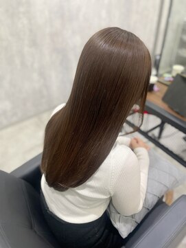 ジーナ 博多(Zina) 艶髪/縮毛矯正 博多美容室/杉野友彦