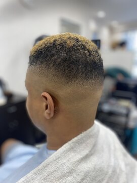 ヘアーアンドグルーミング ヨシザワインク(HAIR&GROOMING YOSHIZAWA Inc.) ベリーショートフェード刈り上げ短髪バーバースタイル床屋メンズ