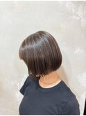 立体感ハイライト×シンプルボブ◎